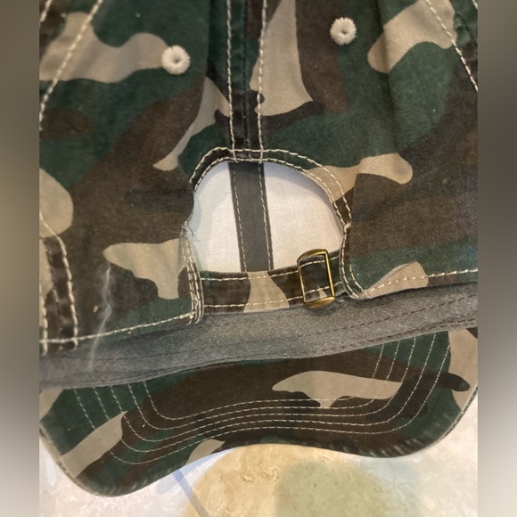 🔥BORN AND RAISED IN THE WISHAB!TCH WOODS🔥NWT Adjust. Hat; camo, green, glitter - Picture 3 of 4